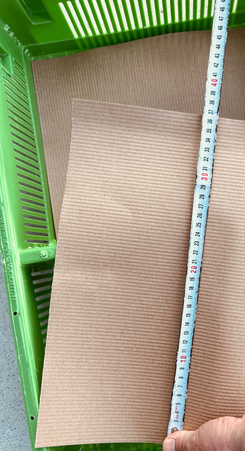 ONDÜLE - TIRTIK DESEN ,KULUÇKA 25X 35 CM KASA KAĞIDI GÖRSELİ -1